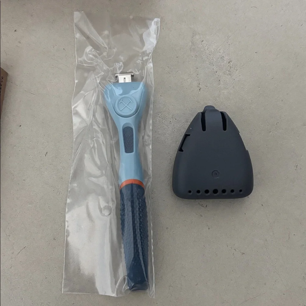 New, Sealed Dollar Shave Club Starter Set
